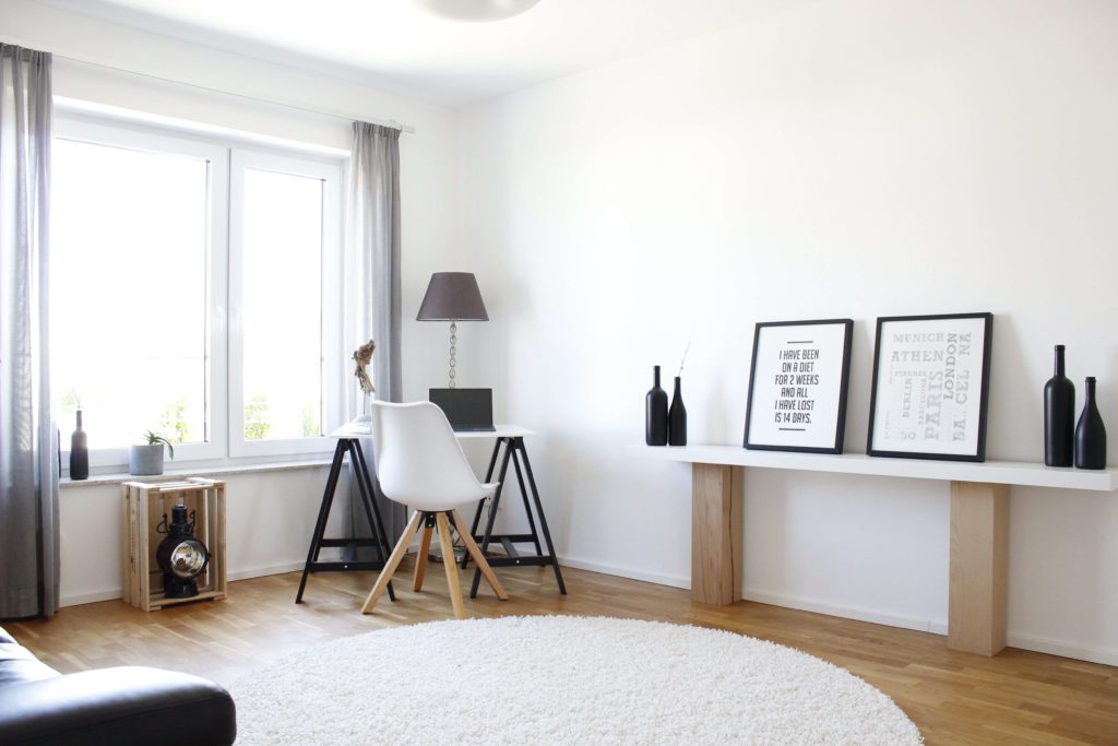 Hobby Schreibtisch Dekoration Hochfloor Teppich weiß
