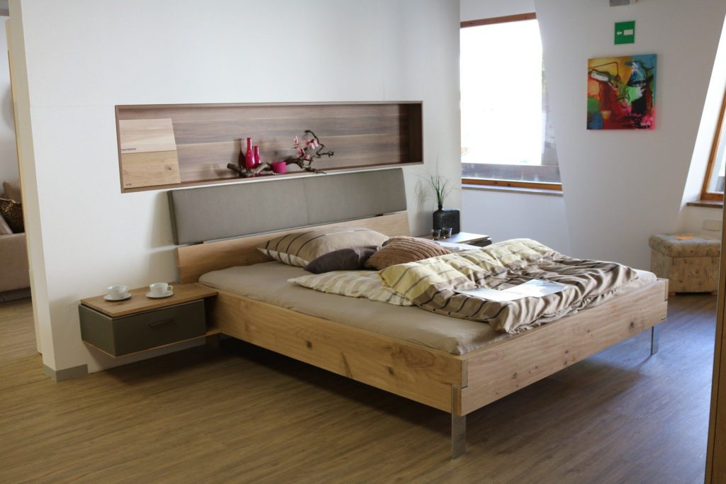 Rustikal Schlafzimmer Holzboden Holz Bett modern